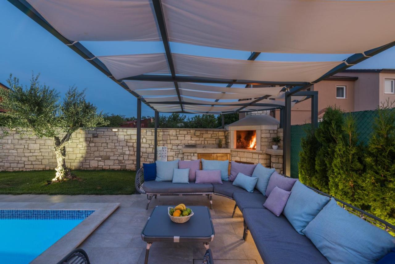 Villa Selest Umago Esterno foto